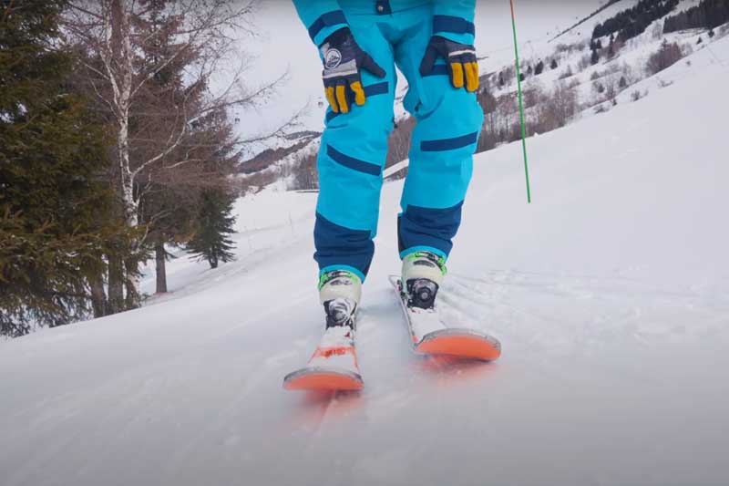 vidéo tutoriel pour apprendre à maitriser le dérapage en ski